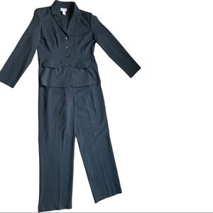K.C. Spencer New York size 10 2 piece black suit